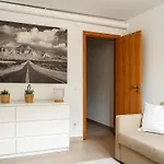 06 - Gorgeous - Stunning Sea View פרל