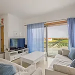 בית נופש 06 - Gorgeous - Stunning Sea View פרל