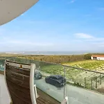 06 - Gorgeous - Stunning Sea View Holiday home