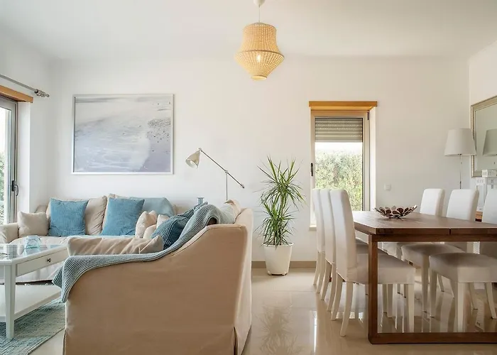 06 - Gorgeous - Stunning Sea View *